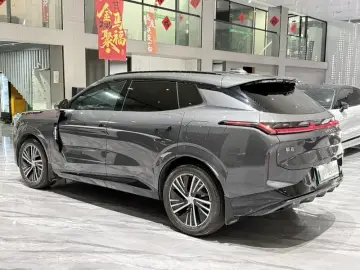 2023 Lynk & Co 08 с пробегом 68 000 км