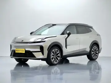 Lynk & Co 08