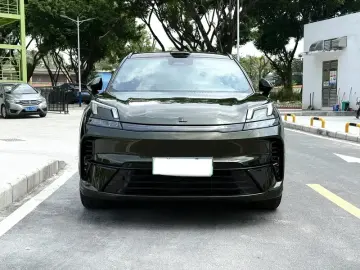 2026 Lynk & Co 08 с пробегом 14 000 км