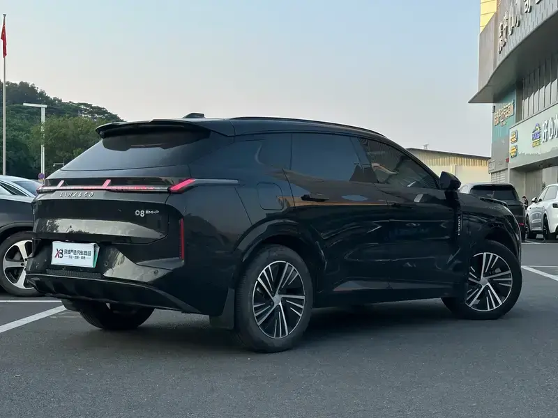 2025 Lynk & Co 08 с пробегом 42 000 км