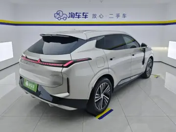 2023 Lynk & Co 08 с пробегом 46 000 км