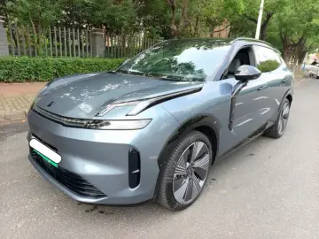 Lynk & Co 08