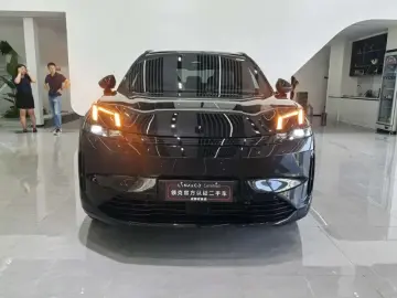 2023 Lynk & Co 08 с пробегом 40 000 км