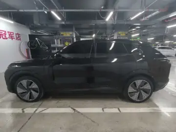 2023 Lynk & Co 08 с пробегом 24 000 км