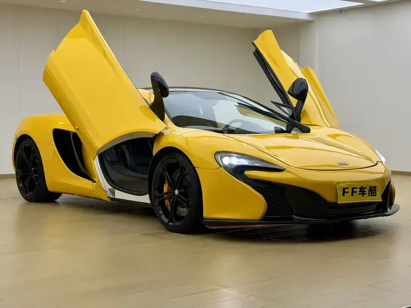 2013 McLaren MP4-12C с пробегом 30 000 км