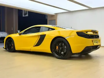 2013 McLaren MP4-12C с пробегом 30 000 км