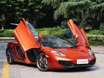 2013 McLaren MP4-12C с пробегом 19 000 км