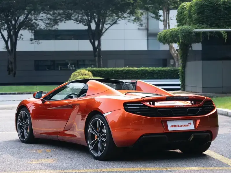 2013 McLaren MP4-12C с пробегом 19 000 км