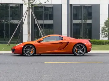 2013 McLaren MP4-12C с пробегом 19 000 км