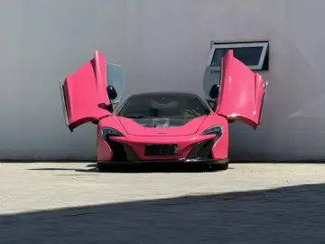 2013 McLaren MP4-12C с пробегом 30 000 км