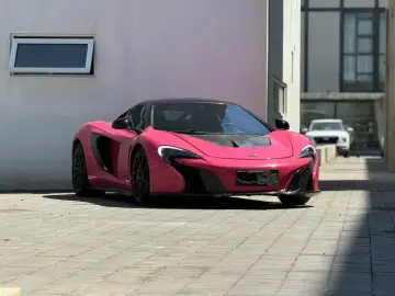 2013 McLaren MP4-12C с пробегом 30 000 км