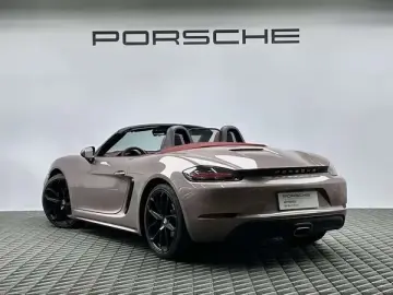 2023 Porsche 718 Spyder с пробегом 33 000 км