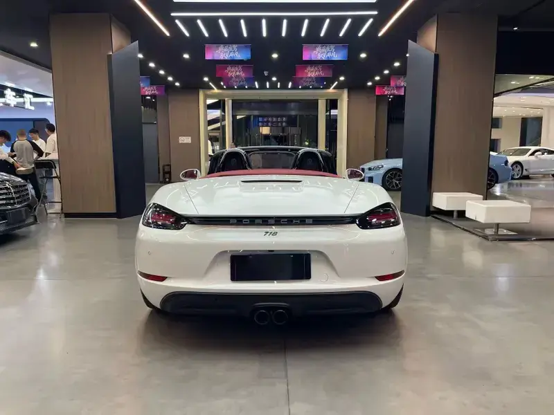2023 Porsche 718 Spyder с пробегом 3 000 км