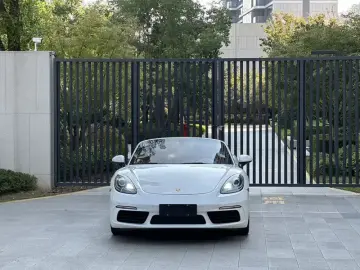 2022 Porsche 718 Spyder с пробегом 44 000 км