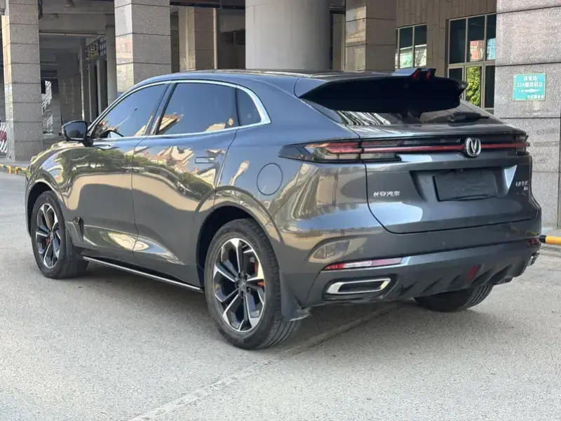 2022 Changan UNI-K с пробегом 35 900 км