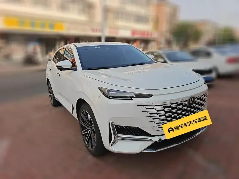 2022 Changan UNI-K с пробегом 63 400 км