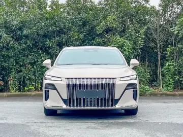 2025 Roewe M7 с пробегом 3 800 км