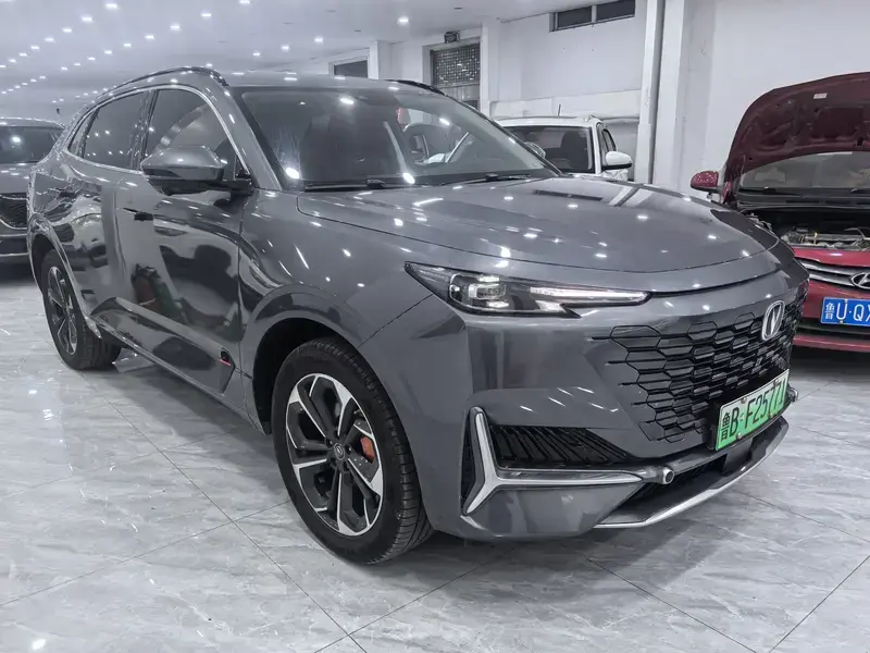 2022 Changan UNI-K с пробегом 40 000 км