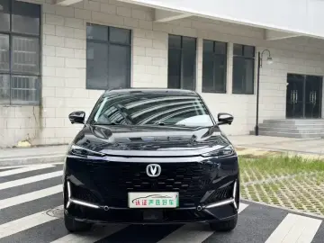 2022 Changan UNI-K с пробегом 68 000 км