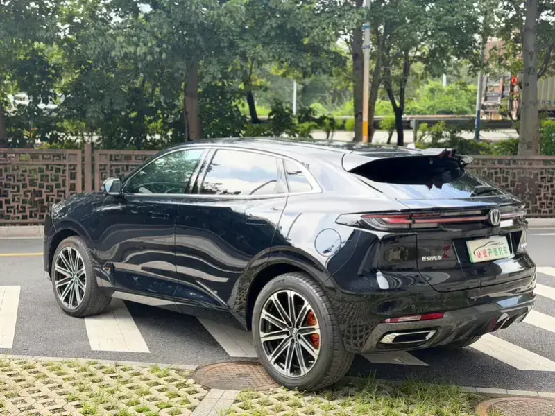 2022 Changan UNI-K с пробегом 68 000 км