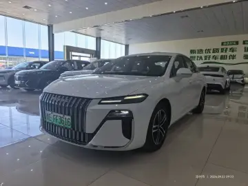 Roewe M7