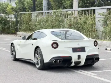2013 Ferrari F12 с пробегом 42 000 км