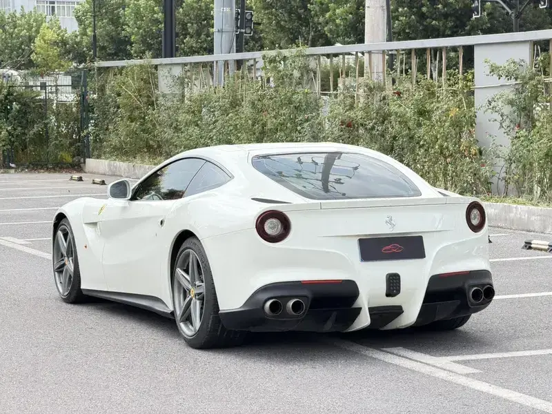 2013 Ferrari F12 с пробегом 42 000 км