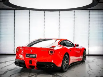 2013 Ferrari F12 с пробегом 40 000 км