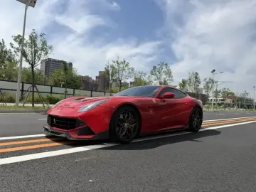 2013 Ferrari F12 с пробегом 45 000 км