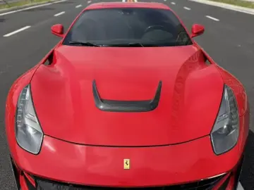 2013 Ferrari F12 с пробегом 45 000 км
