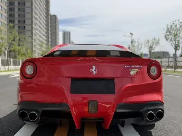 2013 Ferrari F12 с пробегом 45 000 км