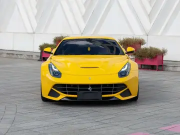 2013 Ferrari F12 с пробегом 36 000 км