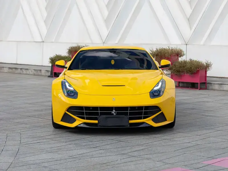 2013 Ferrari F12 с пробегом 36 000 км