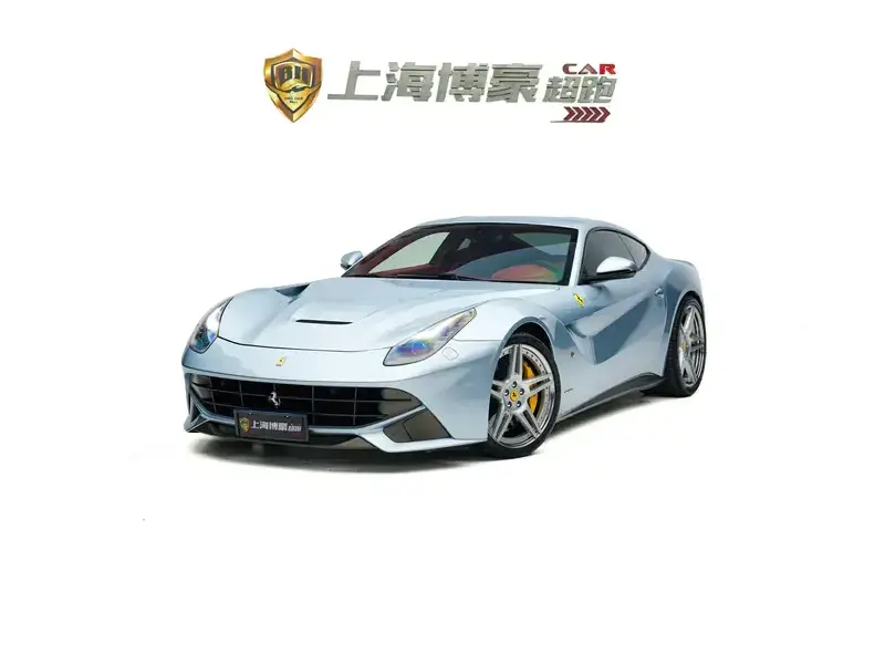 2013 Ferrari F12 с пробегом 25 000 км
