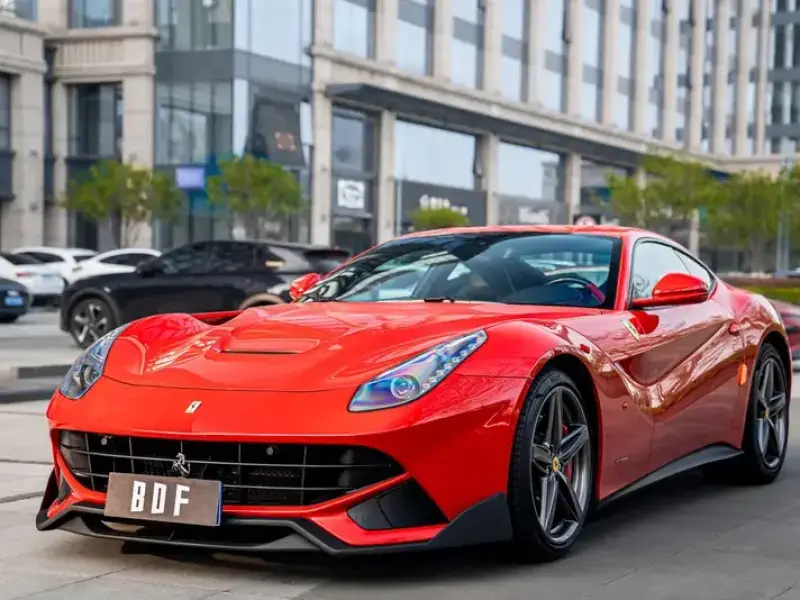 2013 Ferrari F12 с пробегом 20 800 км