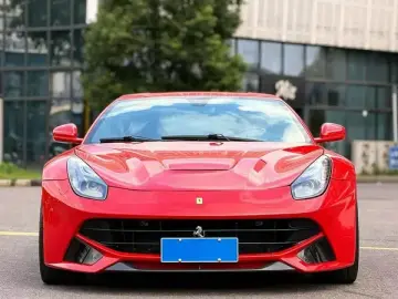 2013 Ferrari F12 с пробегом 68 000 км