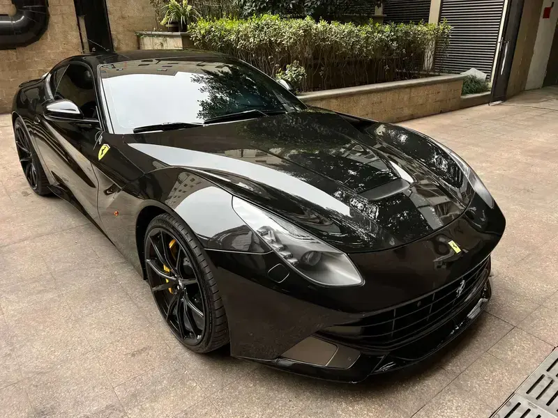 2013 Ferrari F12 с пробегом 38 000 км