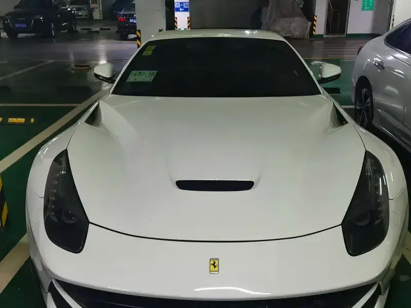 2013 Ferrari F12 с пробегом 46 000 км