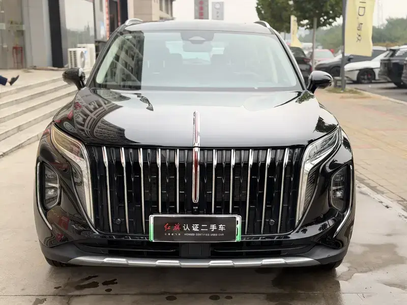2024 Hongqi HS7 с пробегом 20 000 км