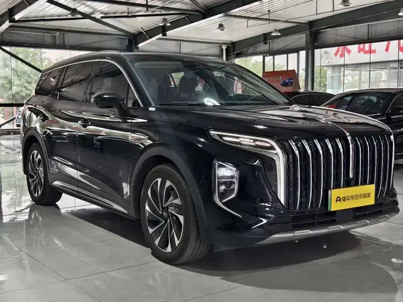 2024 Hongqi HS7 с пробегом 30 000 км