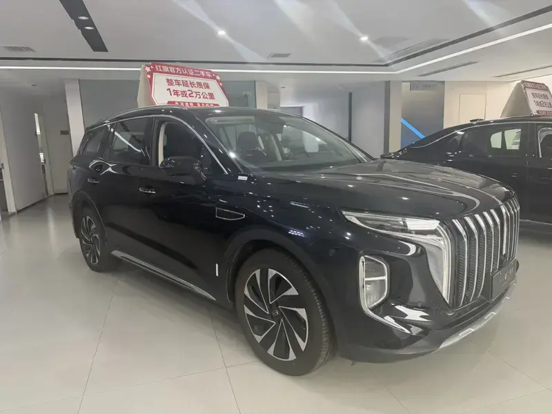 2024 Hongqi HS7 с пробегом 14 000 км