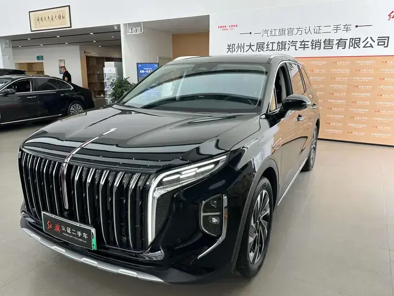 2024 Hongqi HS7 с пробегом 22 000 км