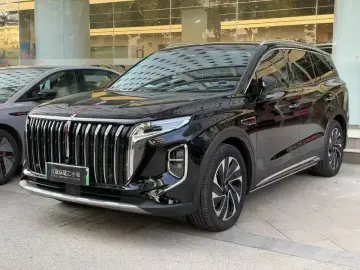 2024 Hongqi HS7 с пробегом 22 000 км
