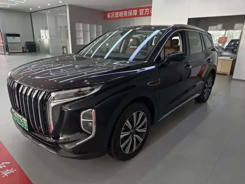 2025 Hongqi HS7 с пробегом 1 700 км