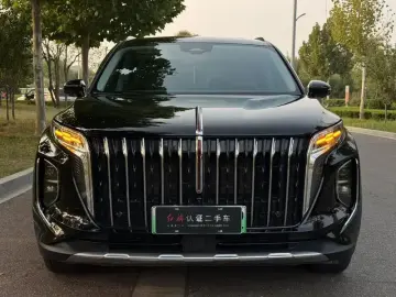 2025 Hongqi HS7 с пробегом 22 000 км