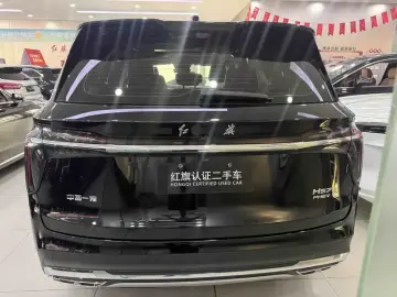 2024 Hongqi HS7 с пробегом 11 000 км