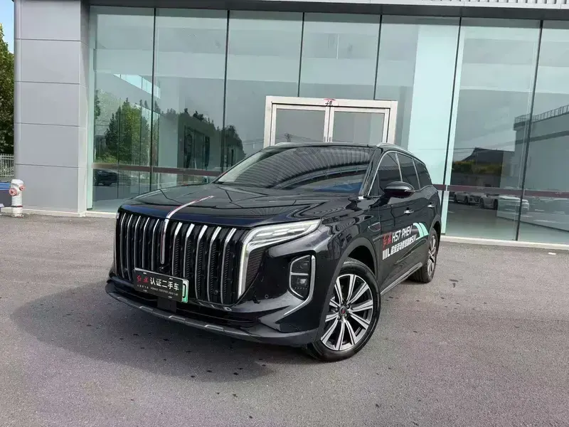 2025 Hongqi HS7 с пробегом 9 000 км