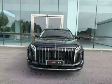 2025 Hongqi HS7 с пробегом 9 000 км