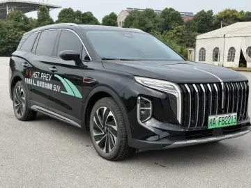 2024 Hongqi HS7 с пробегом 28 000 км