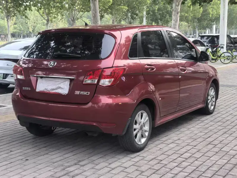 2013 BAIC E-Series с пробегом 107 000 км